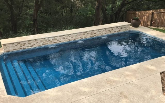 Salt Versus Chlorine: The Fiberglass Advantage