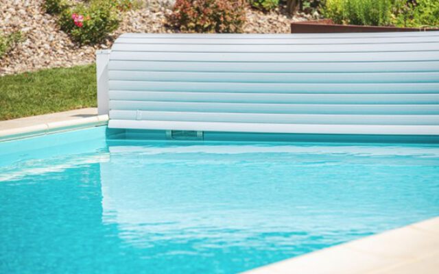 Pool Covers: Vinyl vs Automatic – Comparisons