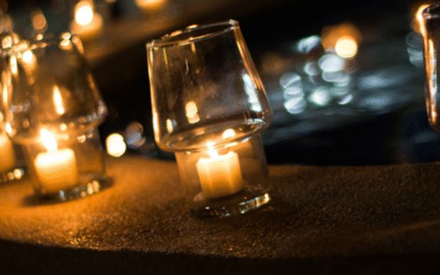 Bring Holiday Cheer to Your Pool: Lighting and Party Inspiration