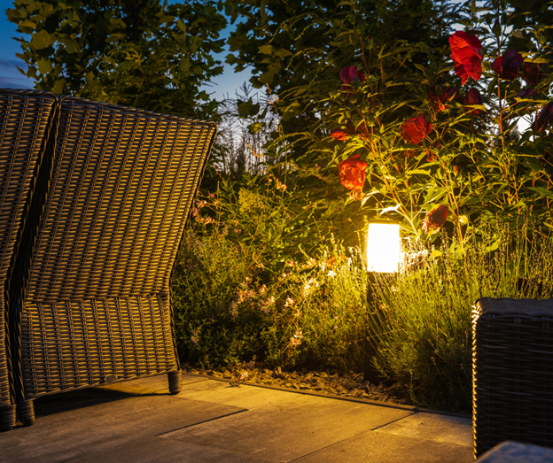solar lighting - pool paradise