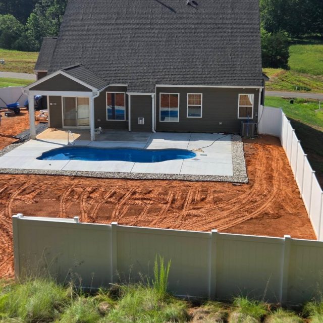 Holiday Pools & Spas