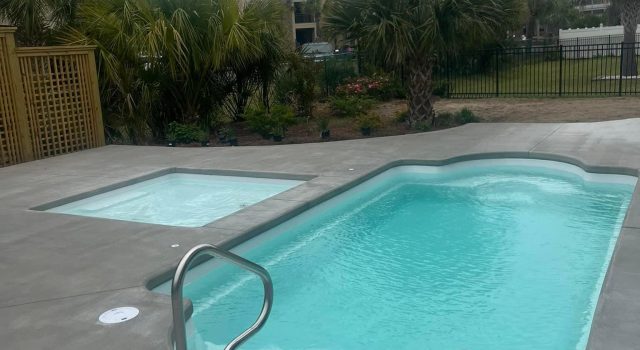 Milano in Arctic Shimmer with Sundeck